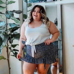 Versatile Spot Mini Skirt